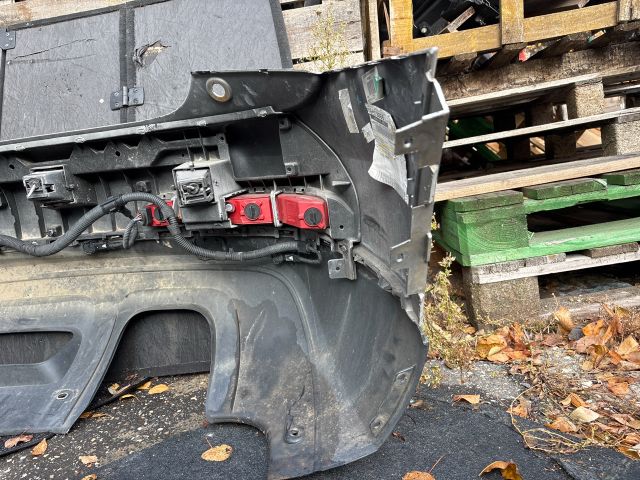 bontott AUDI Q3 Hátsó Lökhárító (Részeivel)