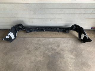 bontott AUDI Q3 Hátsó Lökhárító (Üresen)