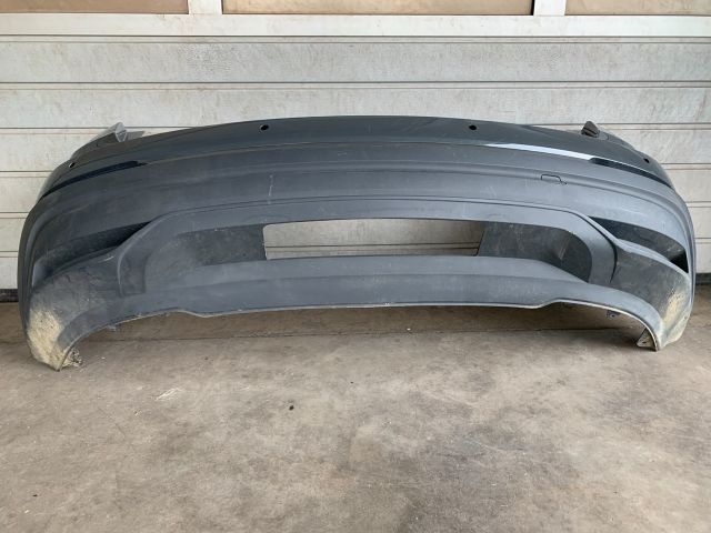 bontott AUDI Q3 Hátsó Lökhárító (Üresen)