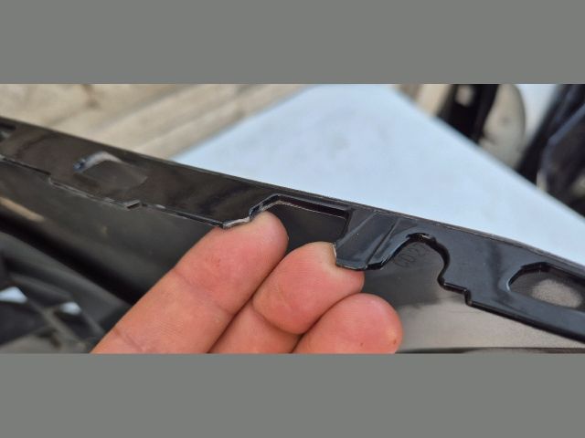 bontott AUDI Q3 Hátsó Lökhárító (Üresen)