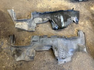 bontott AUDI Q3 Hűtő Légterelő