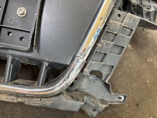 bontott AUDI Q3 Hűtőrács