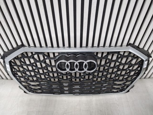 bontott AUDI Q3 Hűtőrács