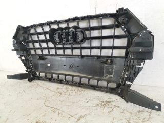 bontott AUDI Q3 Hűtőrács