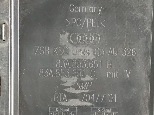 bontott AUDI Q3 Hűtőrács