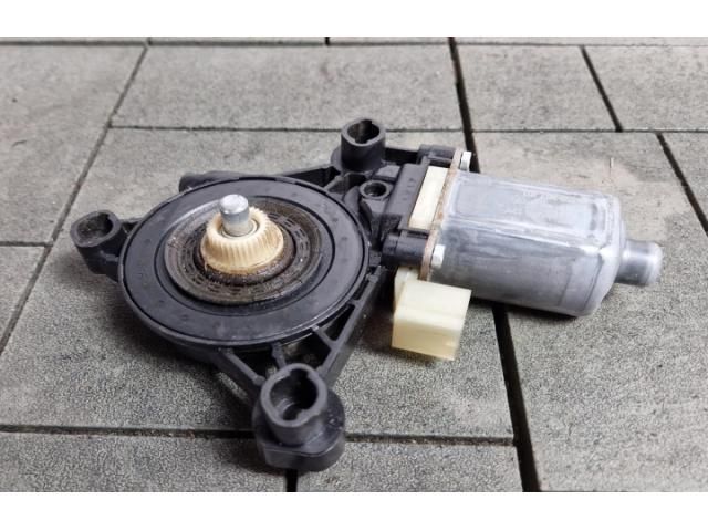 bontott AUDI Q3 Jobb első Ablakemelő Motor