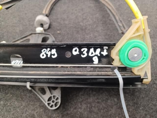 bontott AUDI Q3 Jobb első Ablakemelő Szerkezet (Elektromos)