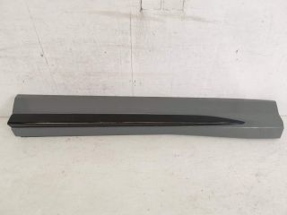 bontott AUDI Q3 Jobb első Ajtó Díszléc