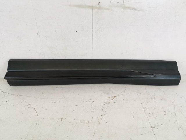 bontott AUDI Q3 Jobb első Ajtó Díszléc