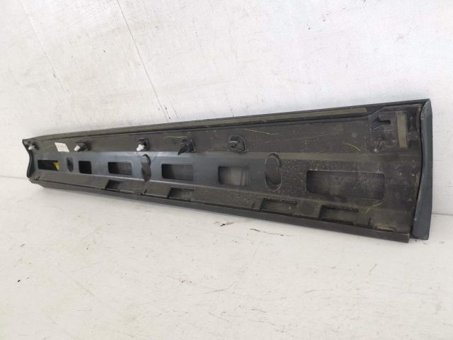 bontott AUDI Q3 Jobb első Ajtó Díszléc