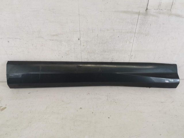 bontott AUDI Q3 Jobb első Ajtó Díszléc