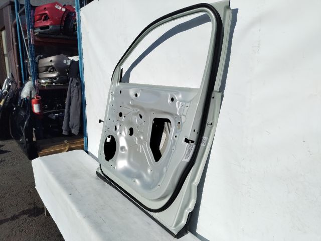 bontott AUDI Q3 Jobb első Ajtó (Üres lemez)