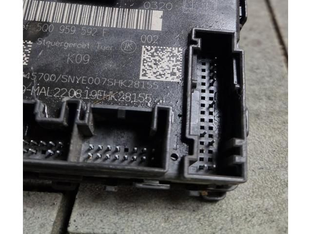 bontott AUDI Q3 Jobb első Ajtó Vezérlőegység