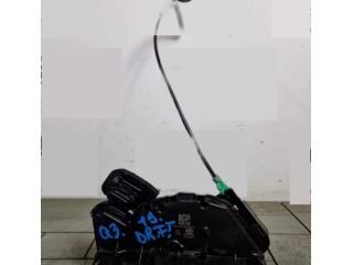 bontott AUDI Q3 Jobb első Ajtózár