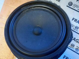 bontott AUDI Q3 Jobb első Hangszóró