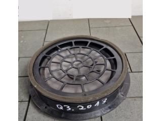 bontott AUDI Q3 Jobb első Hangszóró