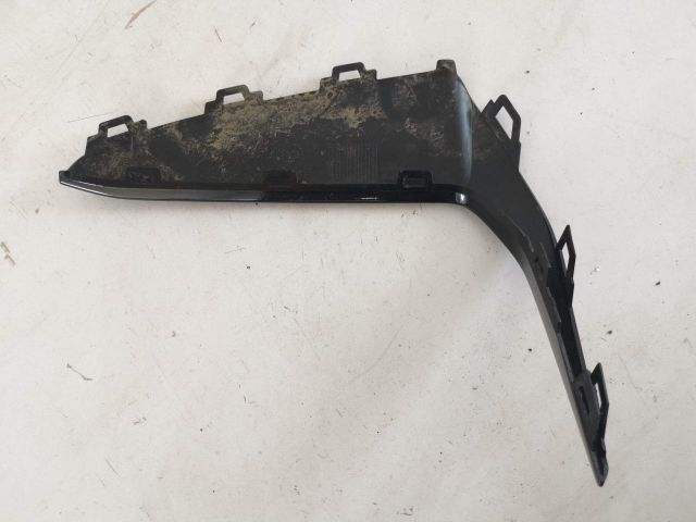 bontott AUDI Q3 Jobb első Lökhárító Díszléc