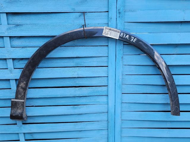 bontott AUDI Q3 Jobb első Sárvédő Szélesítő