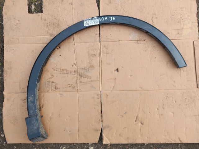 bontott AUDI Q3 Jobb első Sárvédő Szélesítő