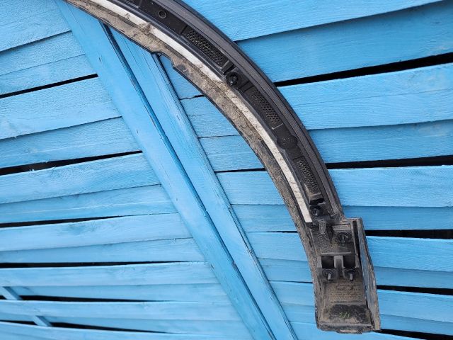 bontott AUDI Q3 Jobb első Sárvédő Szélesítő