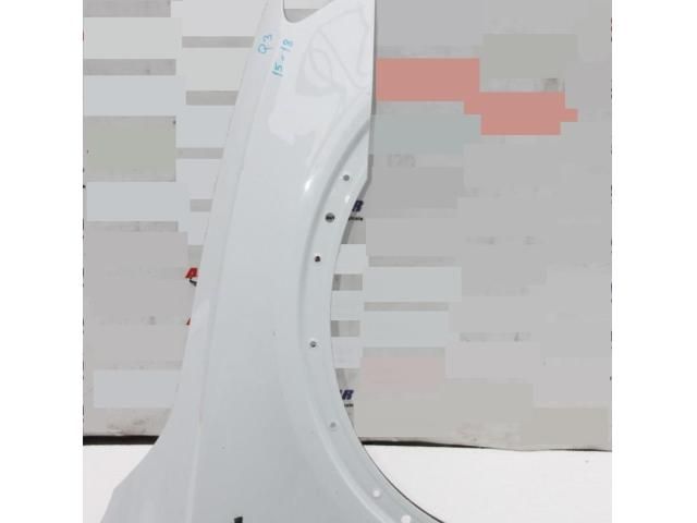 bontott AUDI Q3 Jobb első Sárvédő