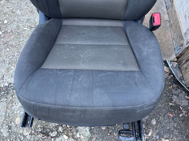 bontott AUDI Q3 Jobb első Ülés