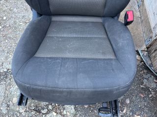 bontott AUDI Q3 Jobb első Ülés