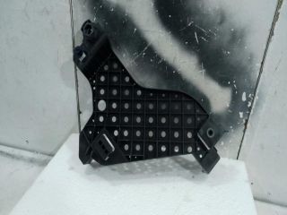 bontott AUDI Q3 Jobb Fényszóró Tartó