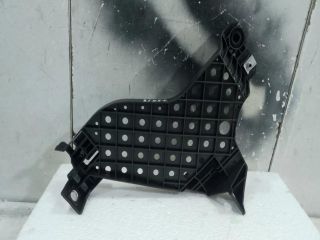 bontott AUDI Q3 Jobb Fényszóró Tartó