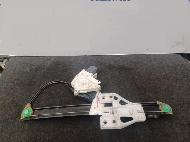 bontott AUDI Q3 Jobb hátsó Ablakemelő Szerkezet (Elektromos)