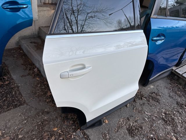 bontott AUDI Q3 Jobb hátsó Ajtó (Részeivel)
