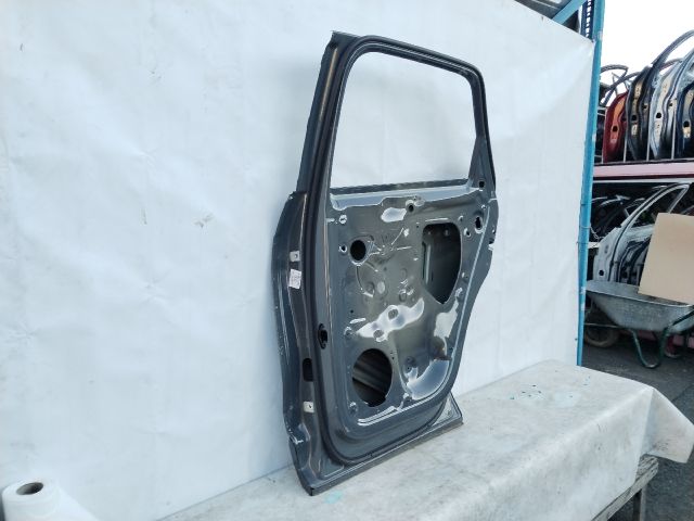 bontott AUDI Q3 Jobb hátsó Ajtó (Üres lemez)