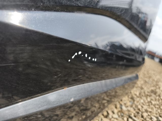 bontott AUDI Q3 Jobb hátsó Ajtó (Üres lemez)