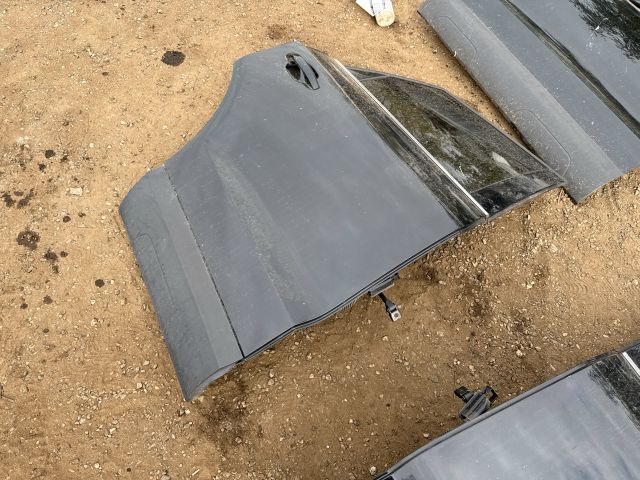 bontott AUDI Q3 Jobb hátsó Ajtó (Üres lemez)