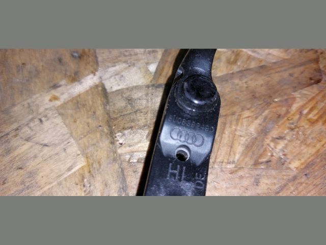 bontott AUDI Q3 Jobb hátsó Ajtóhatároló