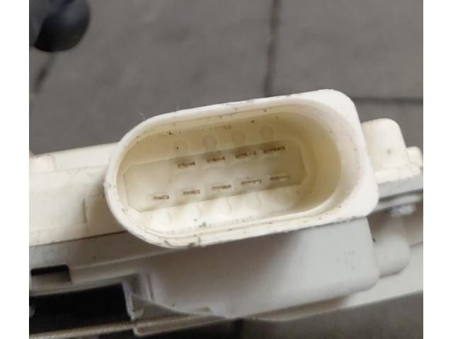 bontott AUDI Q3 Jobb hátsó Ajtózár