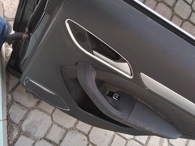 bontott AUDI Q3 Jobb hátsó Ajtózár
