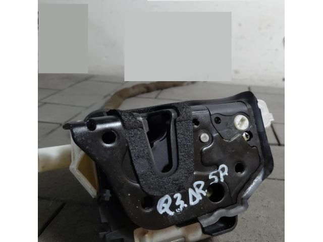 bontott AUDI Q3 Jobb hátsó Ajtózár