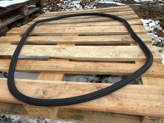 bontott AUDI Q3 Jobb hátsó Gumikéder