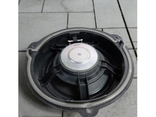 bontott AUDI Q3 Jobb hátsó Hangszóró