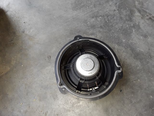 bontott AUDI Q3 Jobb hátsó Hangszóró