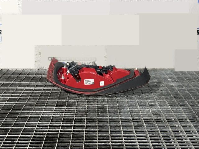 bontott AUDI Q3 Jobb Hátsó Lámpa