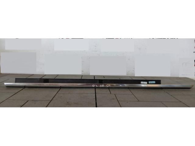 bontott AUDI Q3 Jobb hátsó Vízlehúzó Gumicsík