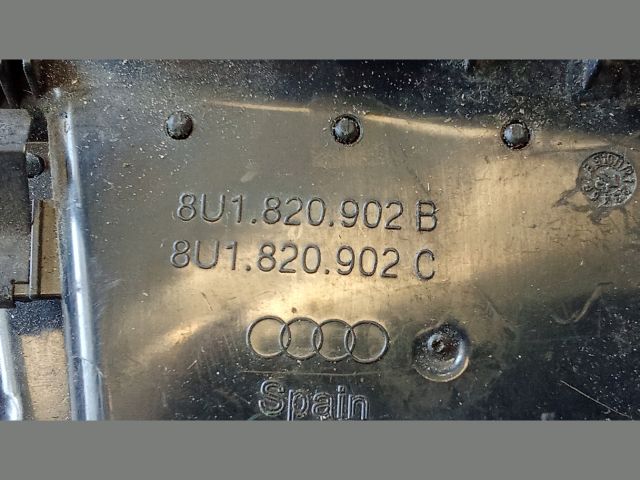 bontott AUDI Q3 Jobb Szellőző