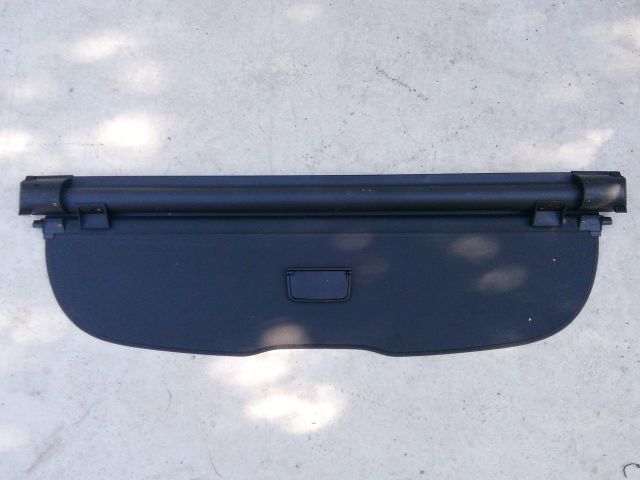 bontott AUDI Q3 Kalaptartó