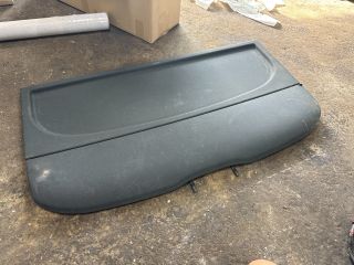 bontott AUDI Q3 Kalaptartó