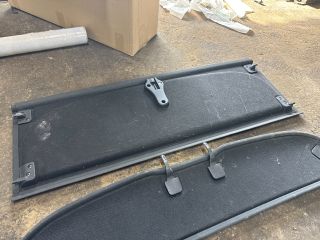 bontott AUDI Q3 Kalaptartó