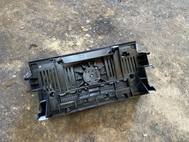 bontott AUDI Q3 Klíma Kapcsoló