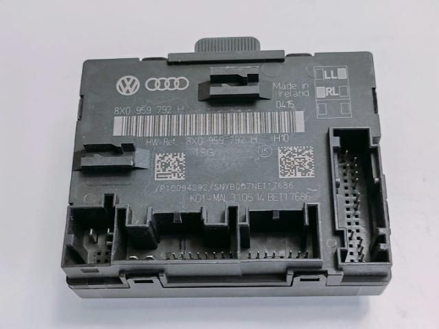 bontott AUDI Q3 Komfort Elektronika