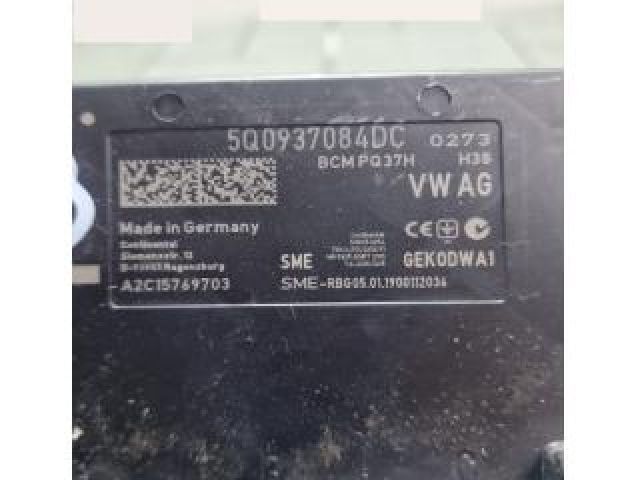 bontott AUDI Q3 Komfort Elektronika